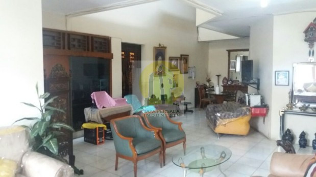 Ruang Tengah Rumah Indah Bintaro Sektor I.jpg