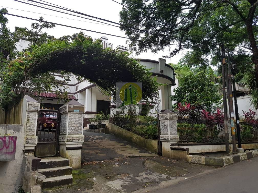 Depan rumah Mewah Halimun Bogor