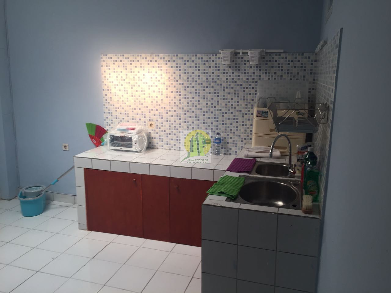 Dapur Rumah Minimalis Cantik di Villa Taman Melati Depok.jpg