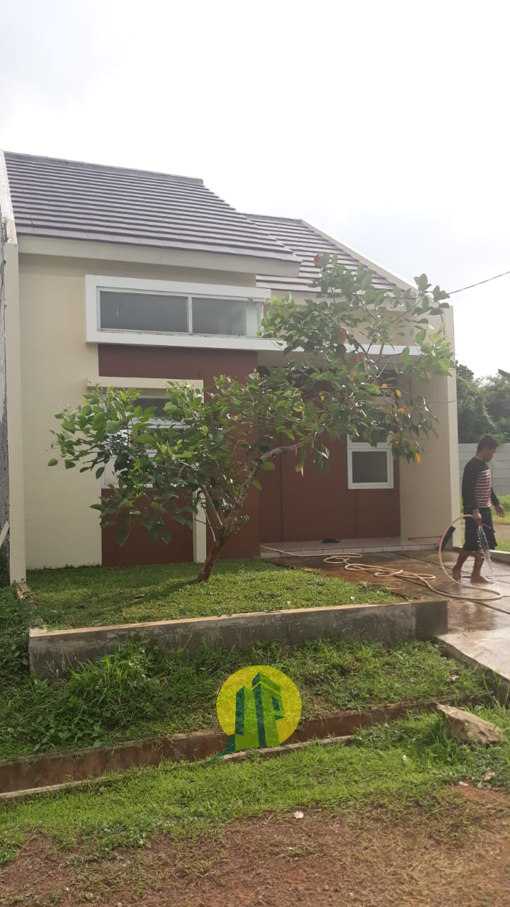HUNIAN MODERN GREEN CONCEPT TROPICAL GARDEN di Jatiwarna Bekasi
