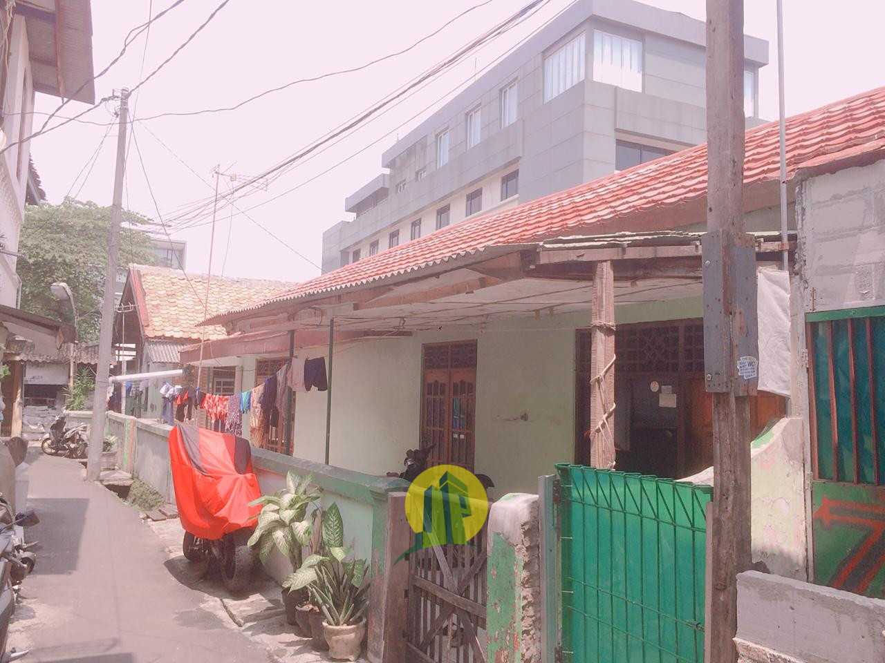 Rumah di jual di Rawamangun prop816 Rumah Niaga