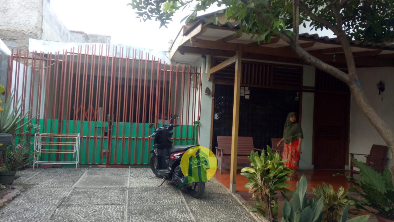 Rumah second Asri siap huni di larangan selatan Tangerang