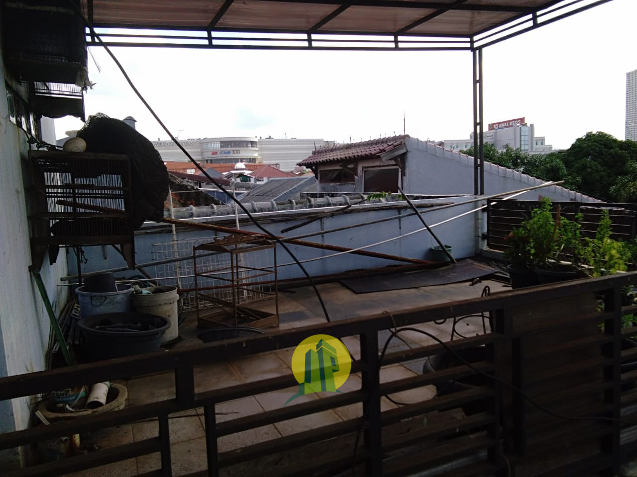 Second Floor Rumah Second Strategis di Kota Bekasi