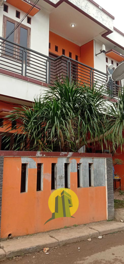 Rumah minimalis 2 Lantai lokasi strategis di Pondok kacang,Tangerang Selatan