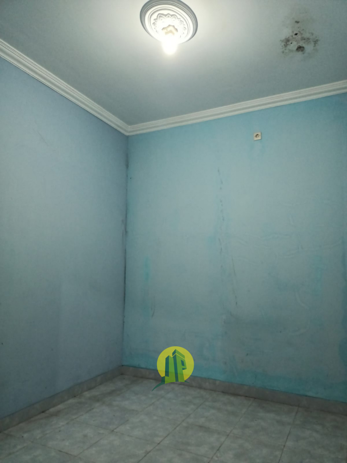 0f1d5d8d-5edd-4204-9f87-f1fcdd3e5dbd.jpg