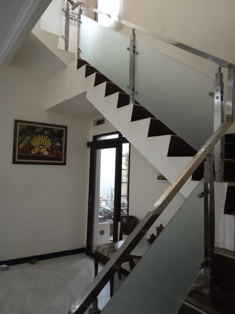 rmh second jln lurah namat bagian tangga.jpeg