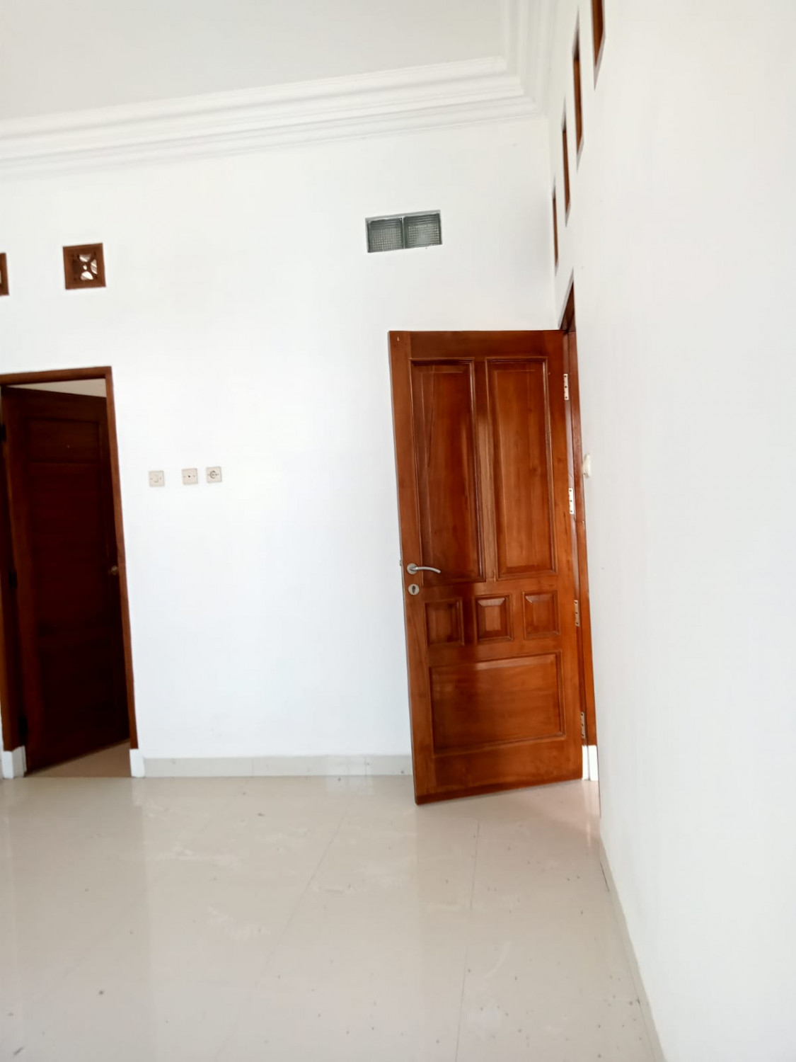 kt rmh baru mewah di mustika jaya.jpeg