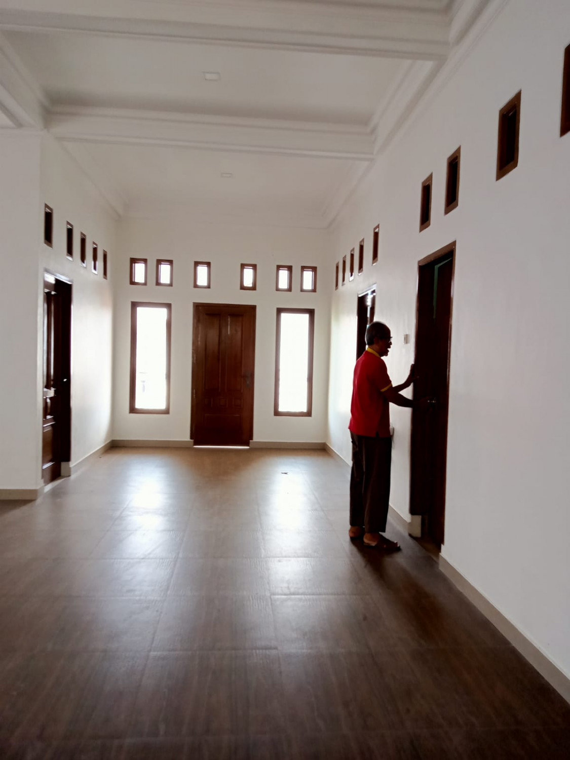 ruang keluarha rmh baru mewah.jpeg