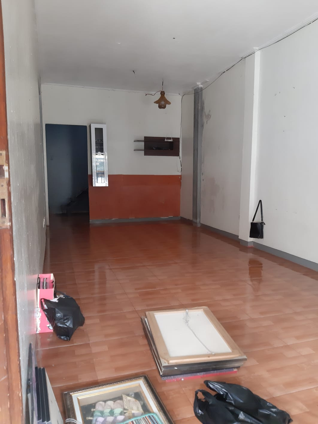 ruang tamu rmh 1,5 lt di bintara.jpeg