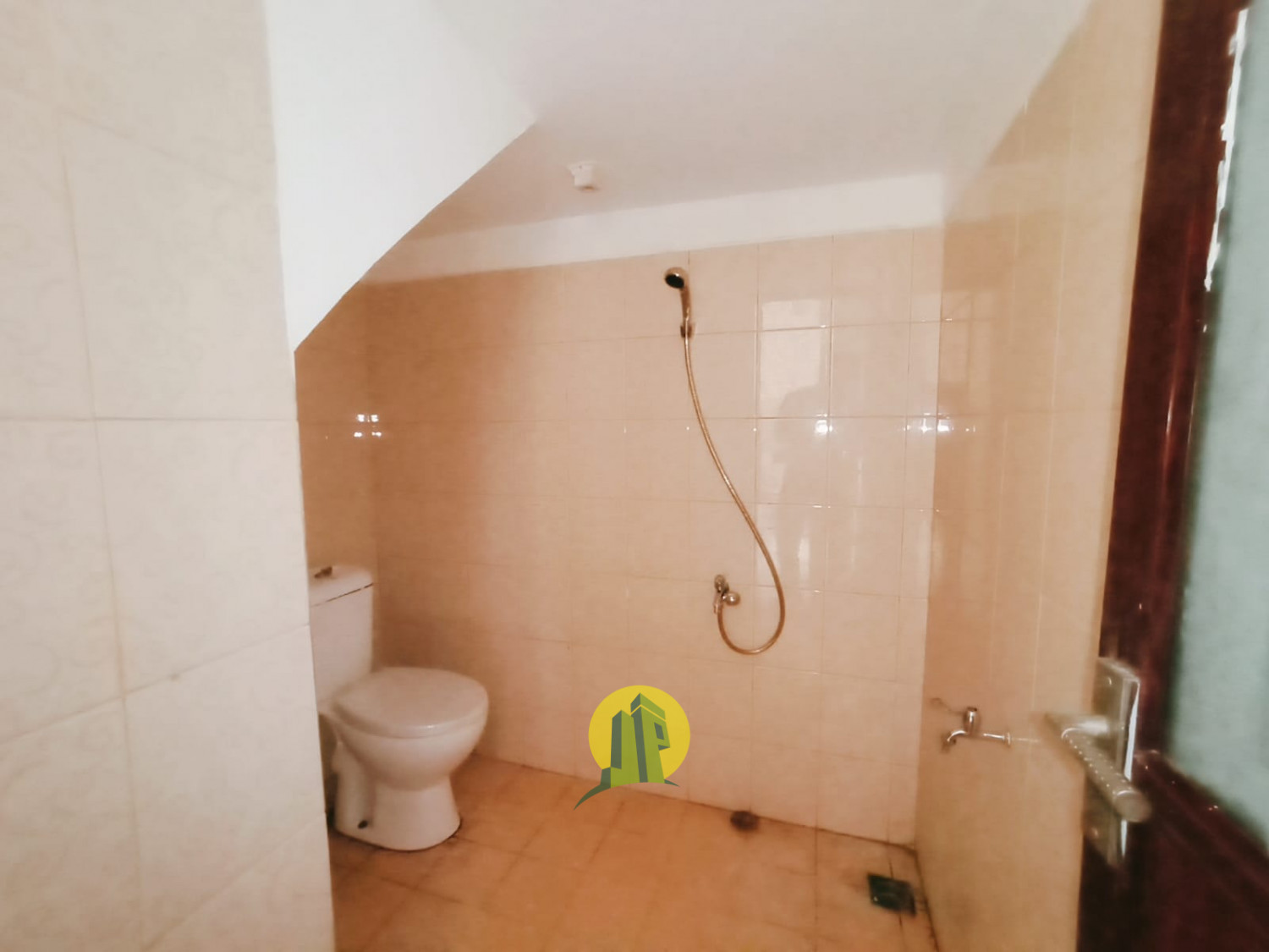  RUMAH DEKAT GRAHA REGENCY BINTARO  (8).jpeg