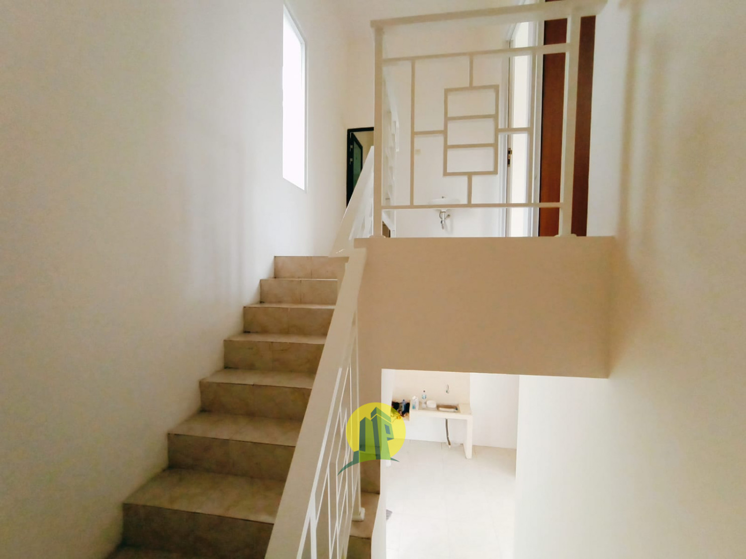  RUMAH DEKAT GRAHA REGENCY BINTARO  (7).jpeg