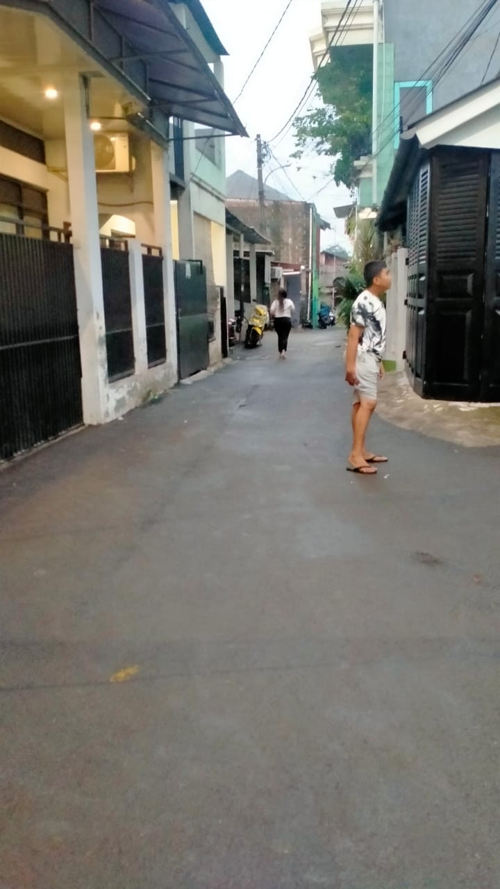 akses jalan masuk rmh secondary 3Lt di makasar jaktim.jpeg