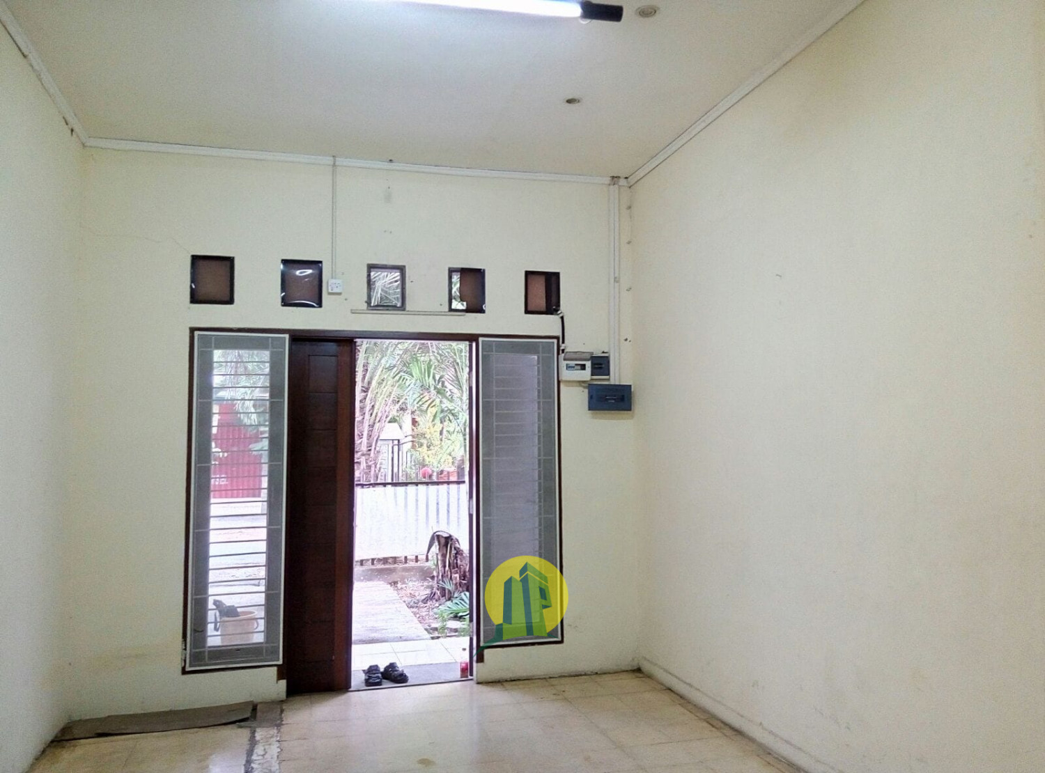 Rumah cempaka putih timur (4).jpeg