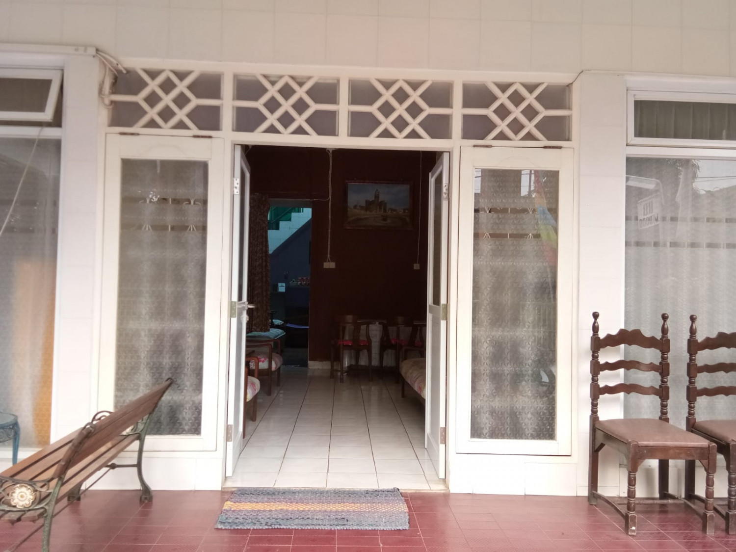 rt ttampak dpn rmh second di cipinang besar jaktim.jpeg