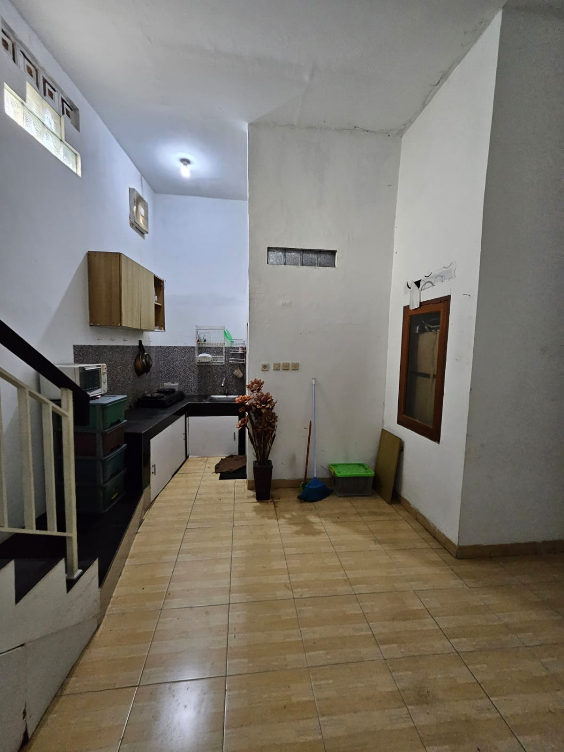 ruang dapur rumah selangkah ke pintu tol jatiasih.jpeg