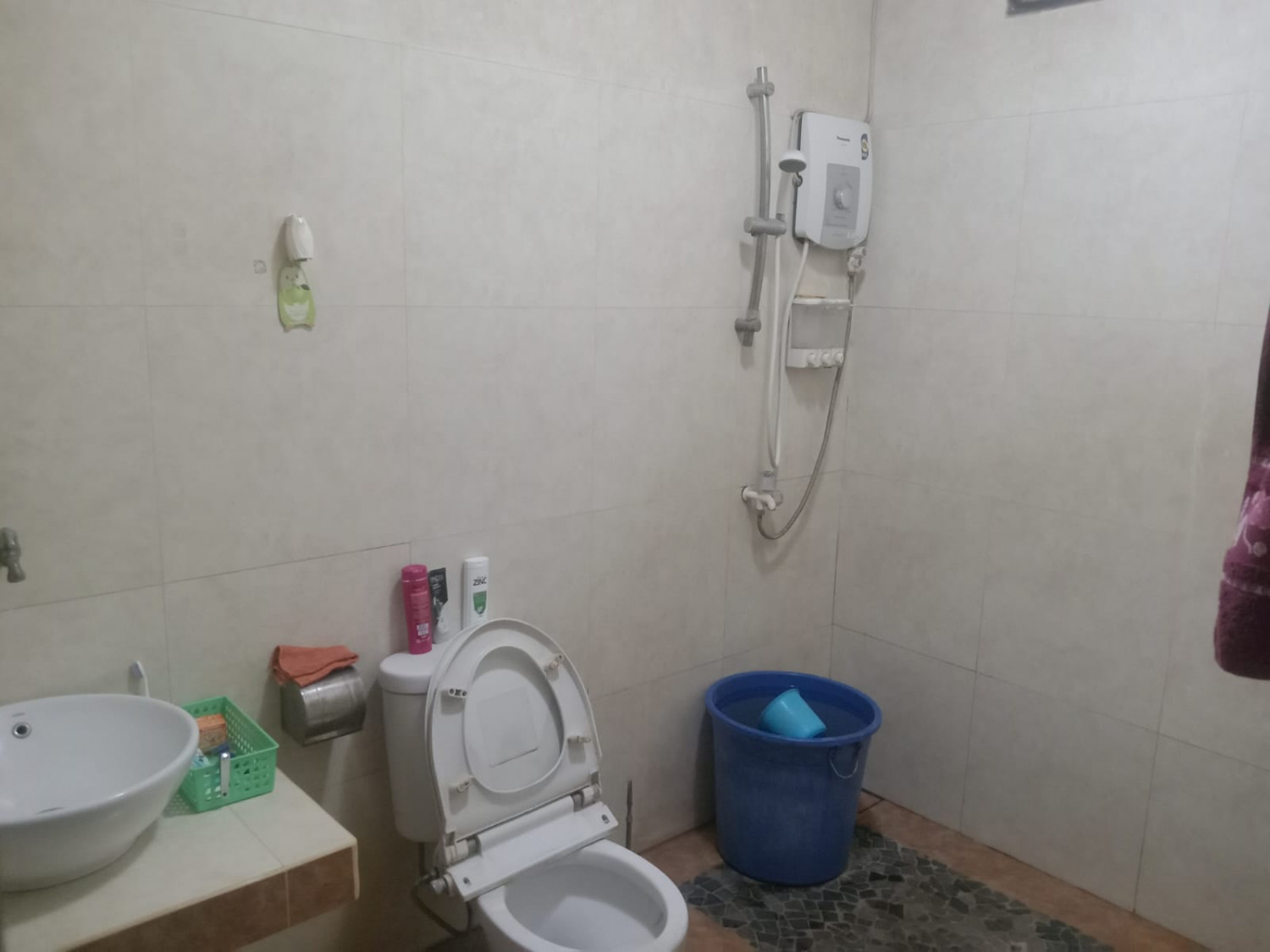 toilet dijual rmh hook BU di aren jaya bekasi timur.jpeg