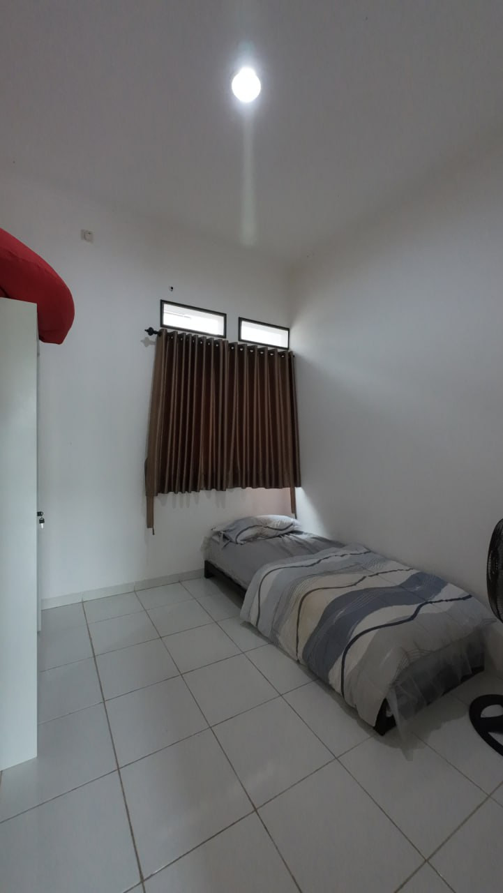 kt 1 rumah modern khusus muslim dg smarthome di klapa nunggal.jpeg