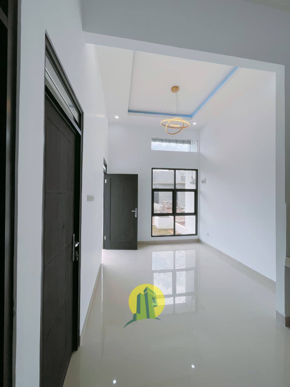 WhatsApp Image 2025-11-07 at 15.31.37 (1).jpeg